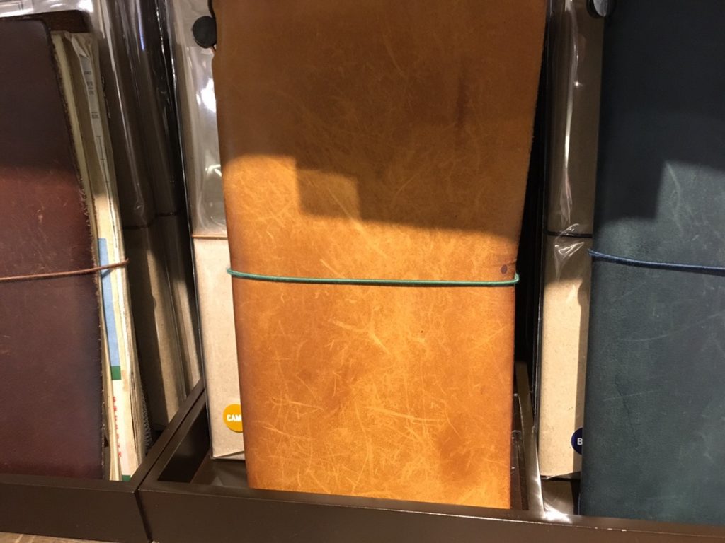 トラベラーズファクトリー成田空港に行ってきた トラベラーズファクトリーエアポートで買った限定トラベラーズ