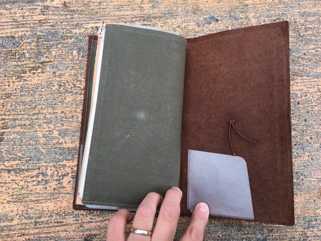 トラベラーズファクトリー成田空港に行ってきた トラベラーズファクトリーエアポートで買った限定トラベラーズ トラベラーズファクトリー成田空港に行ってきた トラベラーズファクトリーエアポートで買った限定トラベラーズ